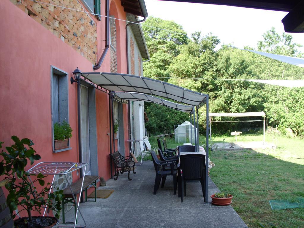 Agriturismo Ca Rossano Villa Licciana Nardi Luaran gambar