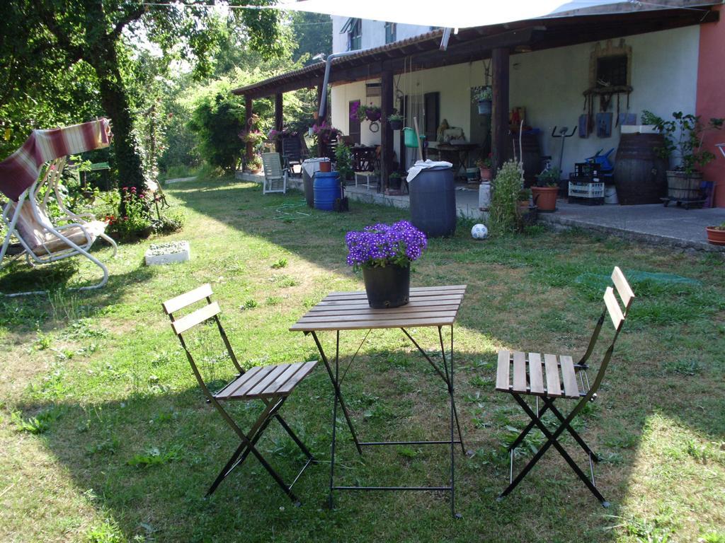 Agriturismo Ca Rossano Villa Licciana Nardi Luaran gambar